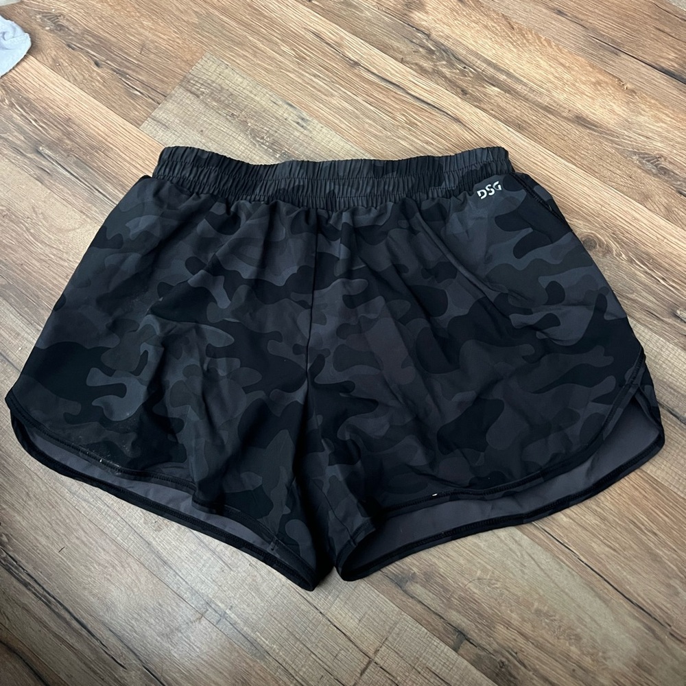 DSG Women's Black Camo Athletic Running Shorts